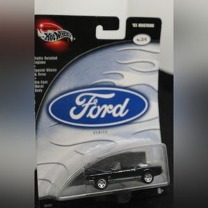 100 % HOT WHEELS-FORD SERIES-65 FORD MUSTANG--BLACK--3/4-